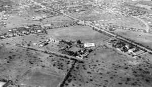 PT-Original_Kimberley_Golf_Course_Clubhouse_and_Honoured_Dead_Memorial-1932