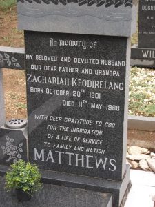 PT-ZK_Matthews-Headstone-1968