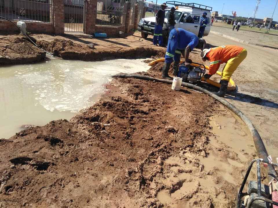 WATER OUTAGE REDIRILE AND NEARBY AREAS WATER OUTAGE REDIRILE AND NEARBY AREAS
