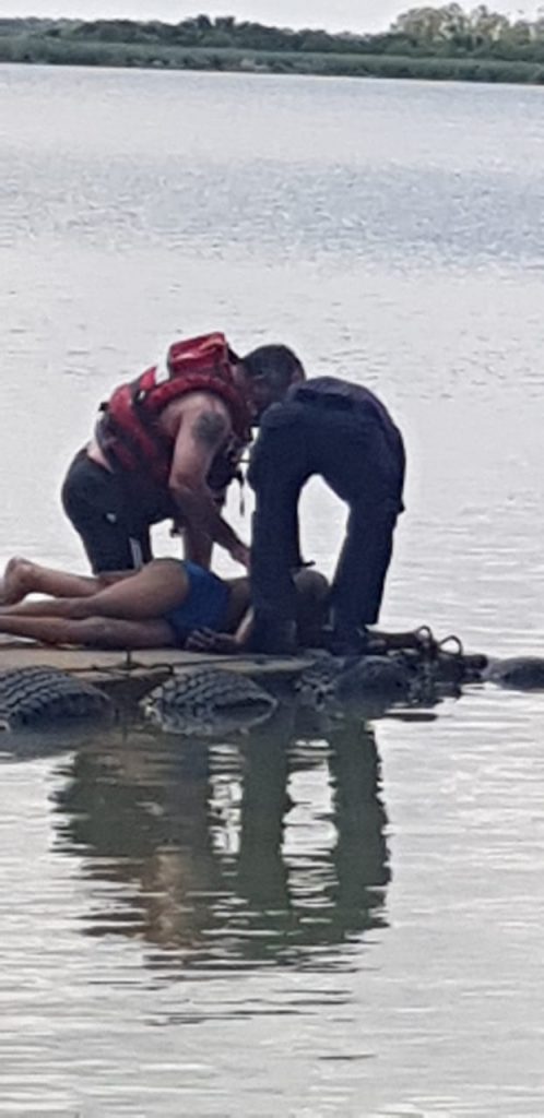 SAPS divers saves a man's life in Warrenton.- 1